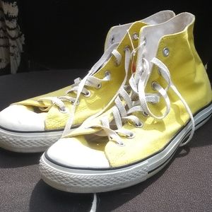 Yellow High-top converse